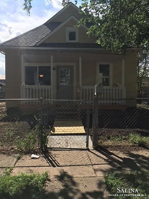 1st image of 611 N 13th St