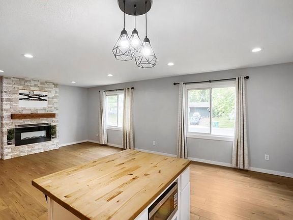 4th image of 3061 230th Ln NW