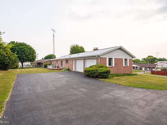 2nd image of 111 Clifford Dr