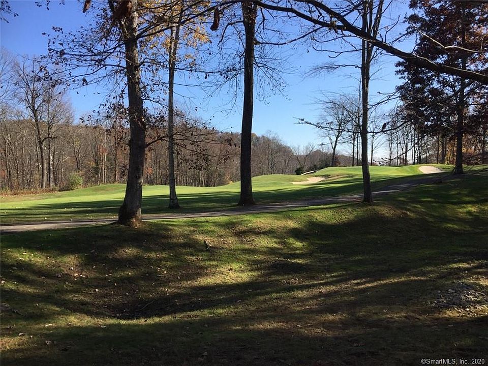 2nd image of 10 River Bend Ln
