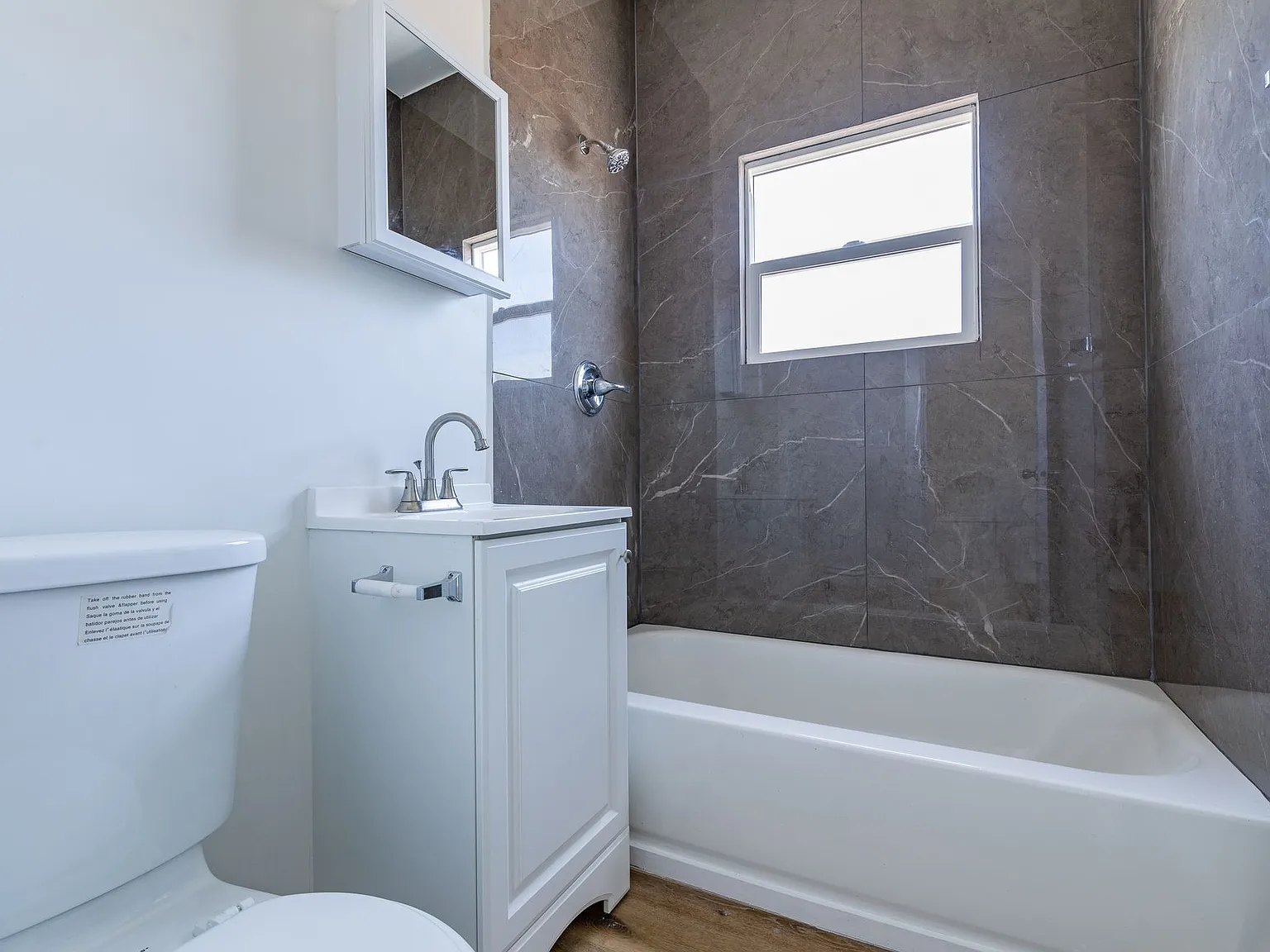 South Kenmore Apartments — Photo 4