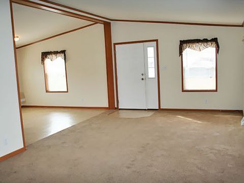 2nd image of 809 Cohen St