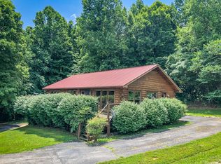 198 Hidden Cove Ln, Allons, TN 38541
