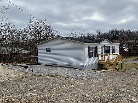 2nd image of 519 W Water St