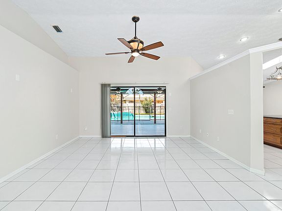 5th image of 2355 SW Salmon Road