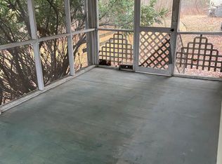 652 Fairview Rd, Dalton, PA 18414