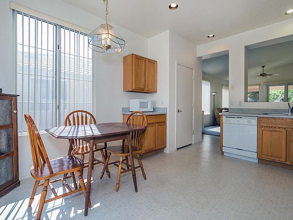 4th image of 8039 W Cottonwood Wash Way