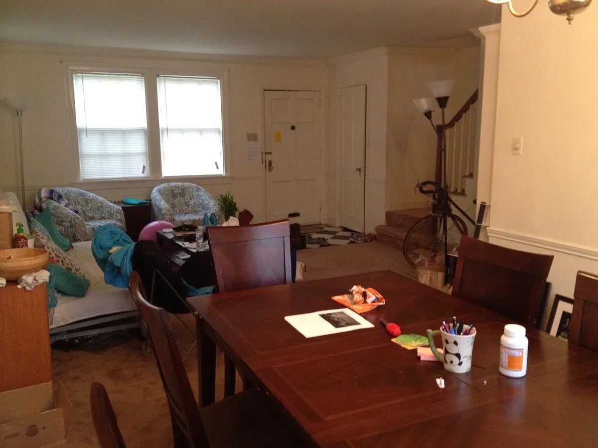 3 bed, 1269 sqft, $2,423 — Photo 2