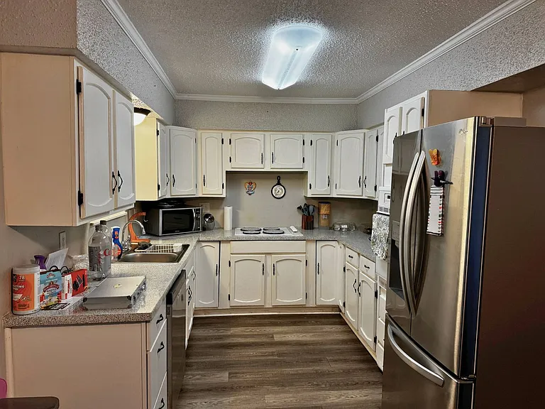 1609 Sunnyside Ln — Photo 6