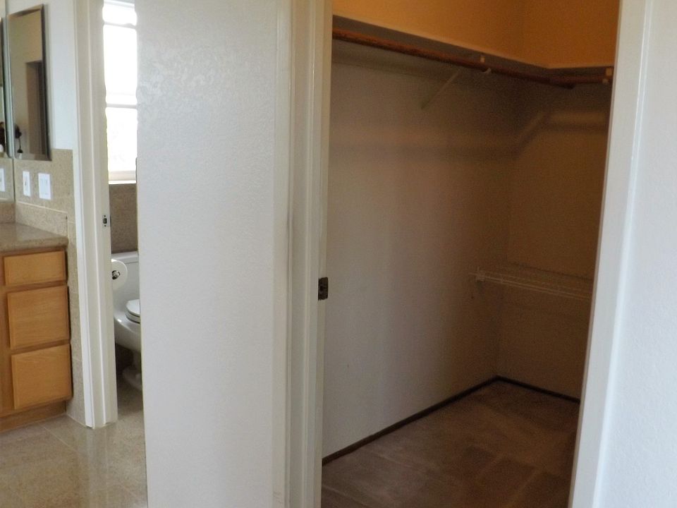 1st image of 824 Saint Lucia Ct