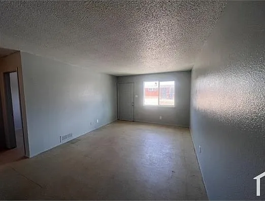 423 Dallas St NE #C — Photo 5