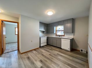 1716 Dick Dr #1716, Aberdeen, SD 57401