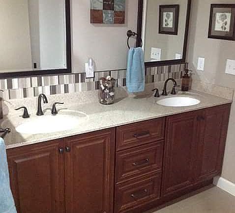 Double vanity in New Master 