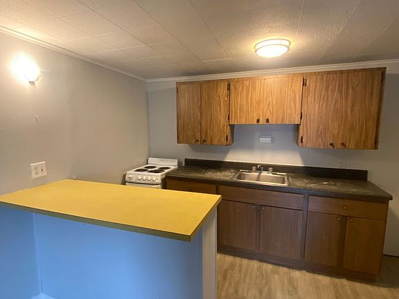 3rd image of 1111 W Reynolds St #I