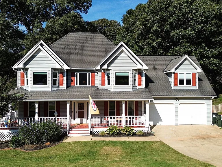 552 Magnolia Dr — Photo 2