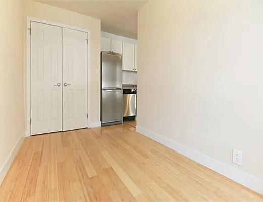 Rented by SW Queens Mezzanine | media 22
