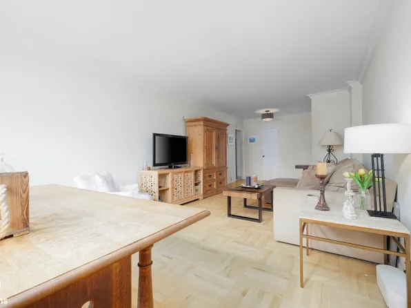 166 East 35th Street image 7 of 16