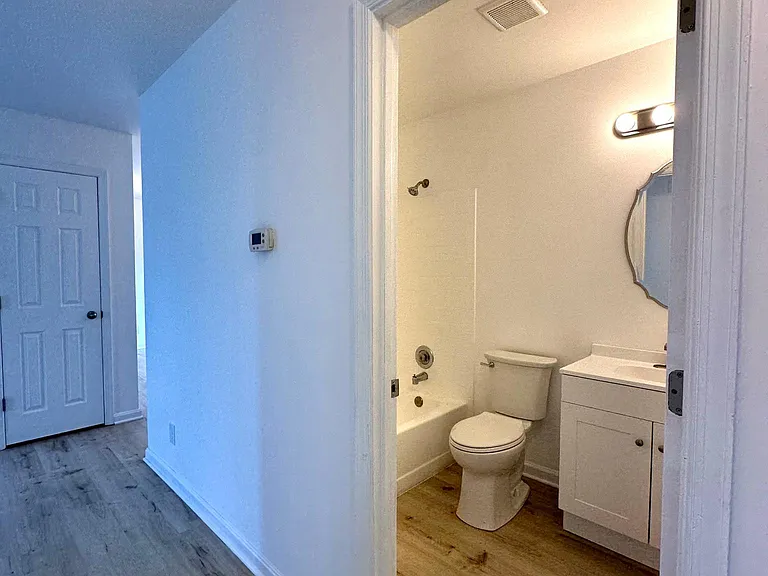 104 Durham Dr — Photo 9