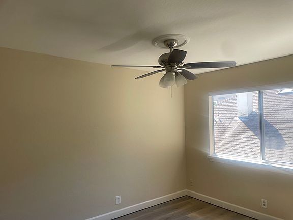 4th image of 446 S 11th St APT 2