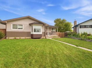 6352 S Travois Cres NW, Calgary, AB T2K3S7