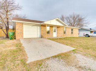 412 Dogwood St, Springtown, TX 76082