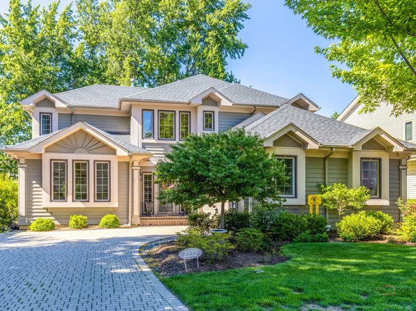 2232 Walters Ave, Northbrook, IL 60062
