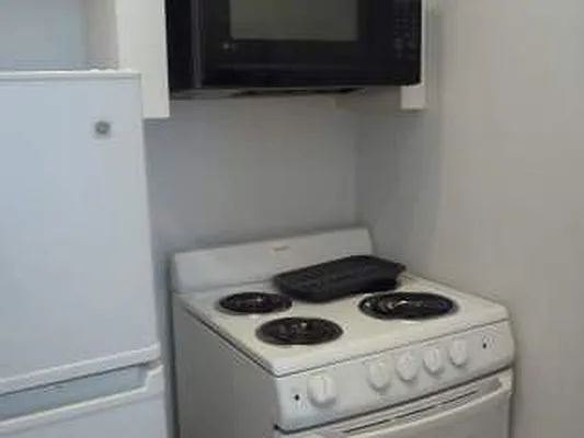 Rented by Picture Realty Inc. | media 19