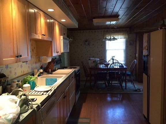 3rd image of 10354 2nd St