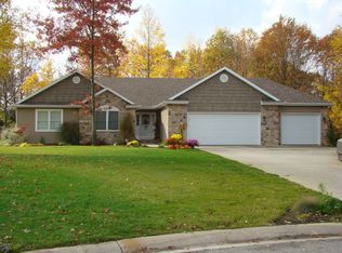 55943 Pyrenees Pl, Middlebury, IN 46540
