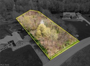 Walnut Grove Cir, Struthers, OH 44471