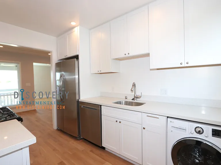 Belleview Dr. 185 — Photo 10