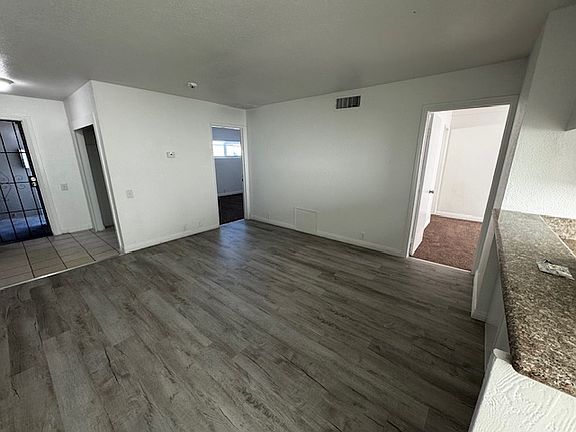 4th image of 3852 Royal Crest St APT 7