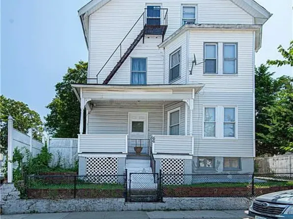 66 Moore St Floor 3, Central Falls, RI 02863
