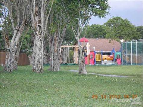 5th image of 6750 NW 192nd Ln #6750
