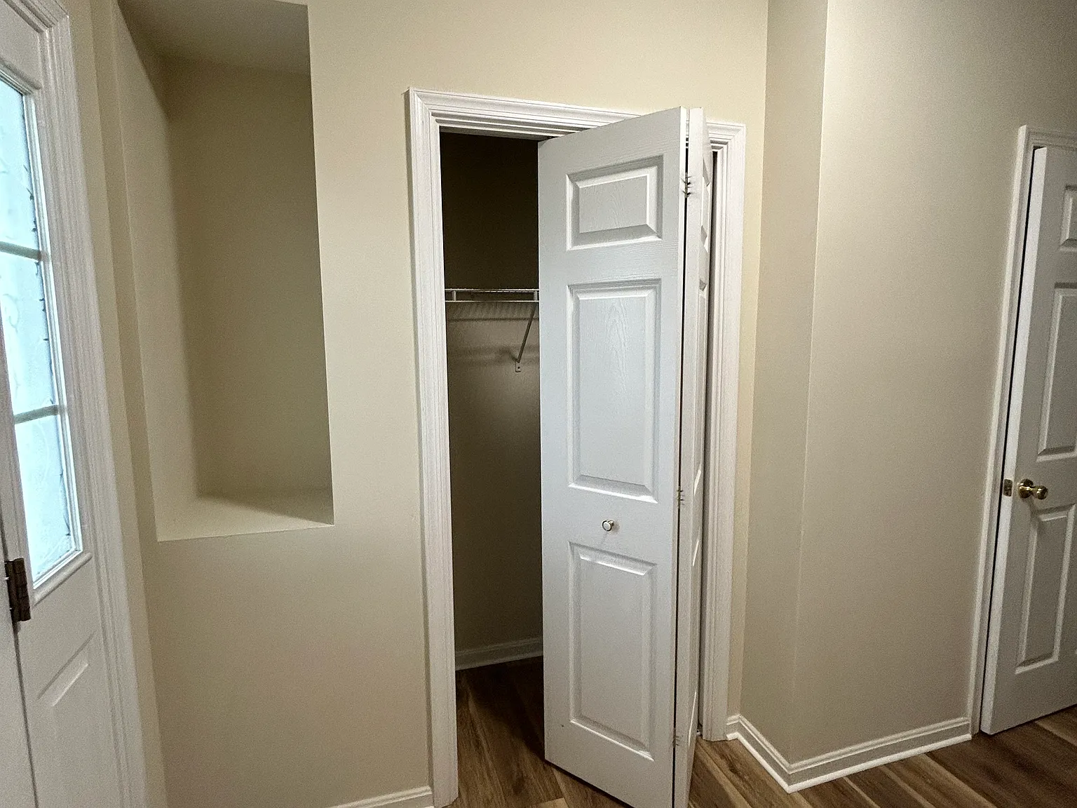 3 bed, 2.5 bath, 1510 sqft, $2,200 — Photo 4