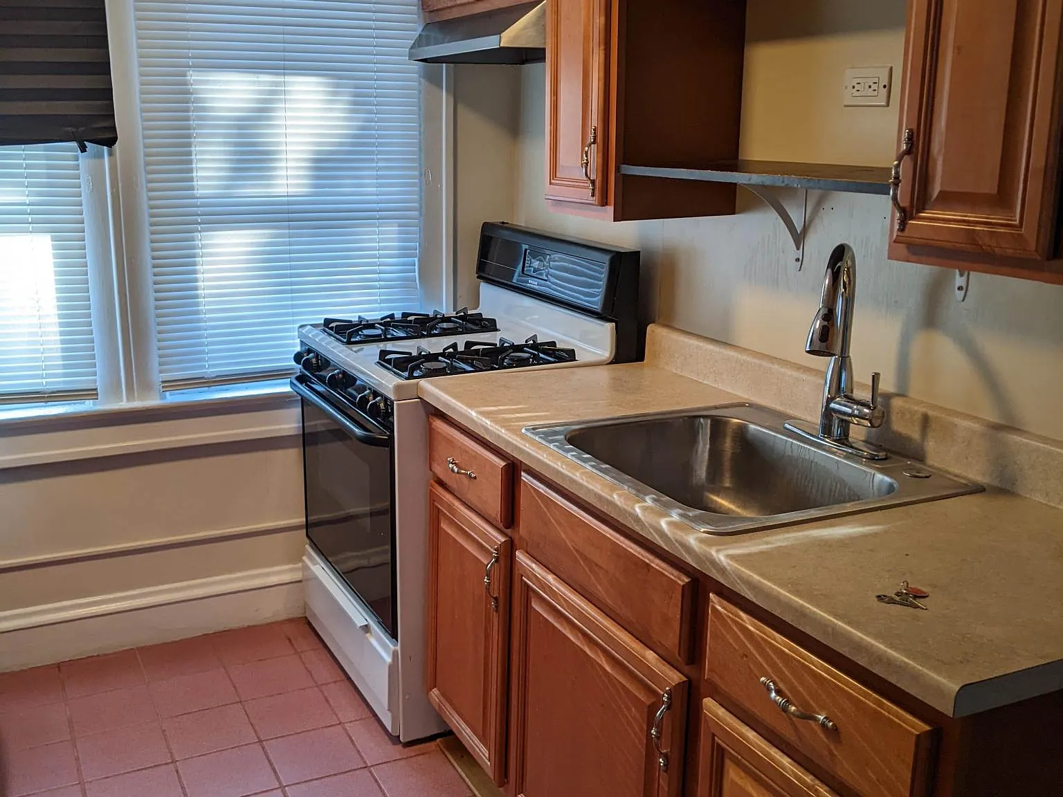 202 White Horse Ave — Photo 2