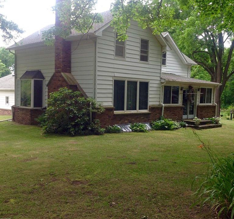 1st image of 25723 McKenzie St