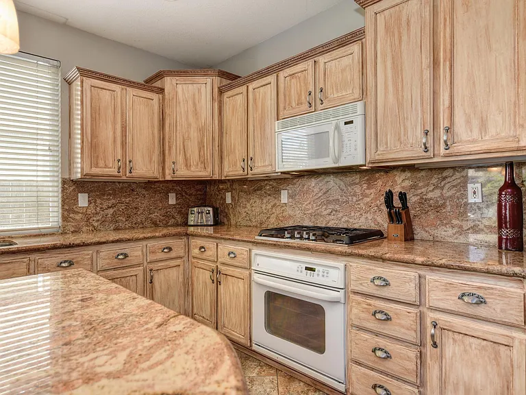4709 Wyndview Dr — Photo 10