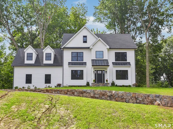 18 Timberlane Trail, Trumbull, CT 06611