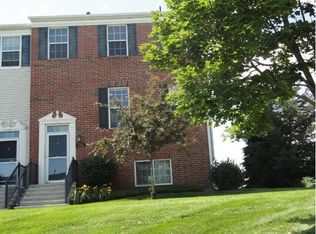 1702 Riverside Dr, Shakopee, MN 55379