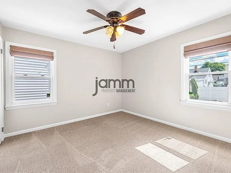 1653 Woodhurst Ave — Photo 15