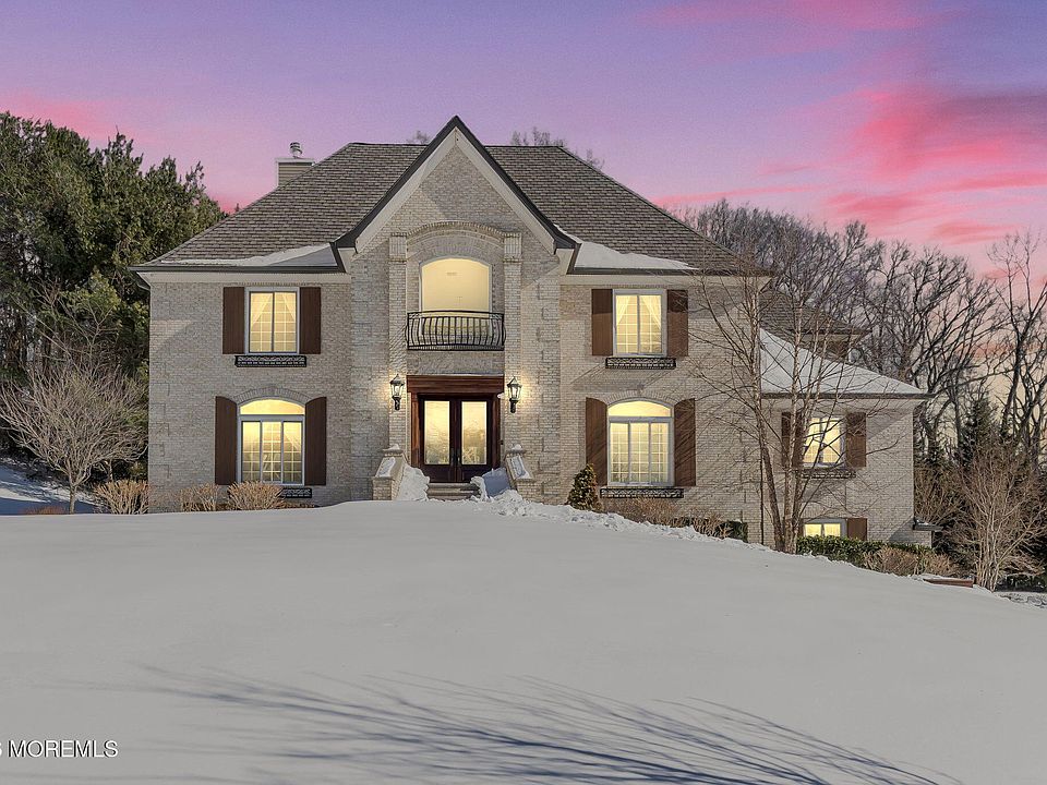 1st image of 6 Windy Hill Lane