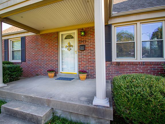4th image of 2809 Yorkshire Blvd