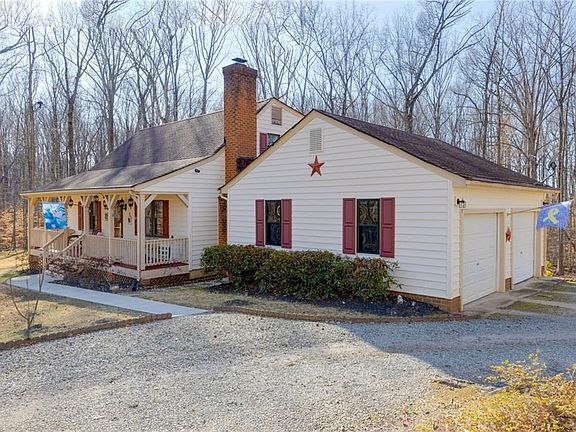 2nd image of 8545 Woodland Dr