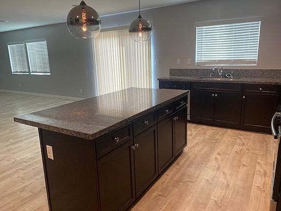 2nd image of 16943 Beachwood Ln