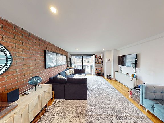 5th image of 10 Jones St #6H