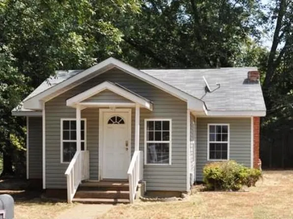3 Campbell Heights St, Manchester, GA 31816