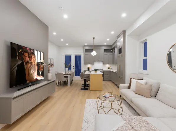 1820 165a St #102, Surrey, BC V3Z 9N3