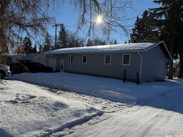 1206 2nd AVENUE N, Edam, SK S0M 0V0