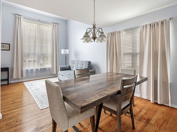 5th image of 1832 Stirling Ln